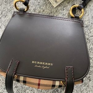 Burberry Purse (NWT)